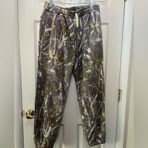 Abercrombie essential sweatpants camo M